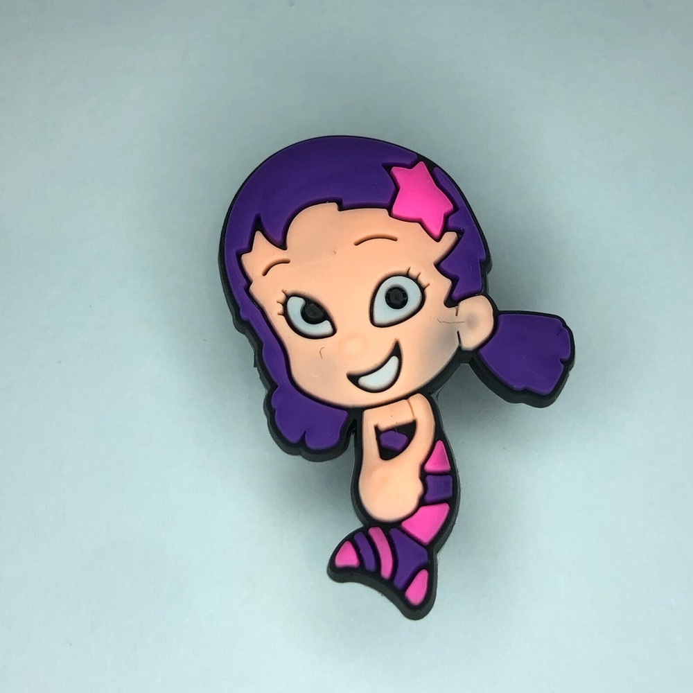 10/$13 Bubble Guppies Shoes Charm